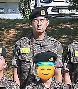 jiwonscherry's tweet photo. chanwoo in military uniform + group photo✨ https://t.co/HoPS477yzk