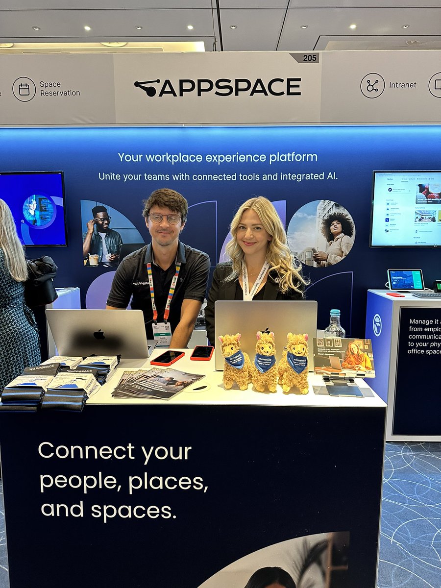 appspace's tweet image. Hey #GartnerDW! 👋