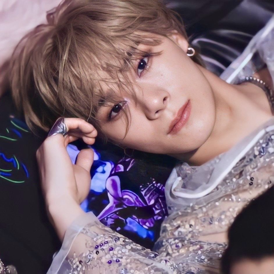 aroharoxy's tweet photo. moonbin has one of the prettiest face cards I’ve ever seen in my entire life https://t.co/5T75GUfjwi