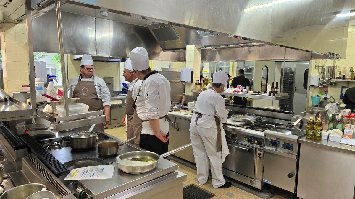 Cheopsconseil's tweet photo. concours culinaire #Caphandicook : c'est parti pour l'épreuve régionale de Toulouse
Les candidats Cap emploi - France Travail sont prêts à relever le défi: réaliser une entrée à partir d'un panier mystère
Merci à nos partenaires institutionnels :
@FranceTravail @Agefiph_ @FIPHFP https://t.co/psfLMeKwpo