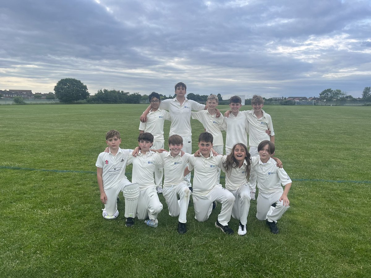 SportLRP's tweet photo. Our U13 boys were unfortunate to bow out in the @MiddlesexCB T20 Cup
against a strong St James Boys team. They lost the game by 15 runs but not without an excellent run chase!

Pick of the bowlers were Jack. S who took 2-19 off 4 overs and Josh. E took 2-21 off 4 overs! 🏅 https://t.co/LHgJMMjka8