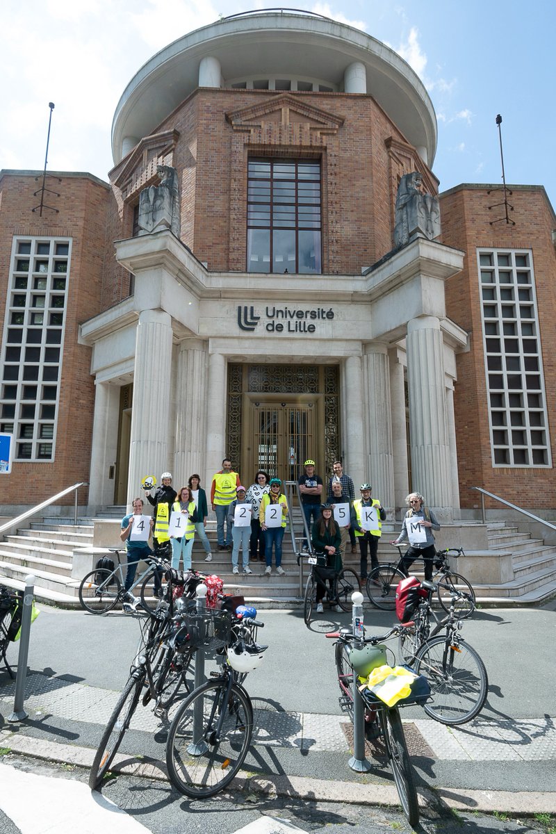 🚴 41225, c'est le nombre de kilomètres parcourus par les membres de l'équipe "Université de Lille" dans le cadre de #MaiAVélo 👏

L'Université de Lille est ainsi le premier établissement scolaire français du challenge !

Plus d'infos 👇
univ-lille.fr/universite/con…