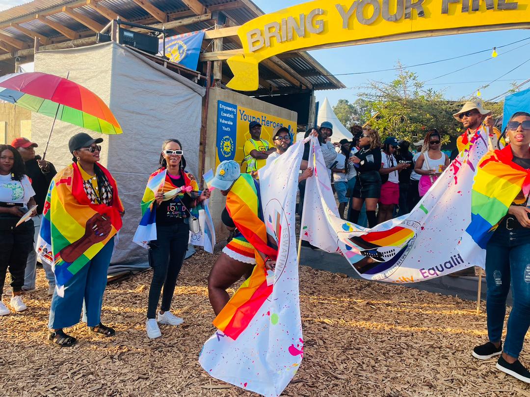 UNAIDS Eswatini (@unaids_eswatini) on Twitter photo Pride month is about more than just celebrating the LGBTQ+ community, it's about fighting for equality and human rights. During the Bushfire festival, UNAIDS joined the LGBTQ+ community for the awareneness walk.
๐๐๐๐ฅ๐๐๐ญ. ๐๐ฆ๐ฉ๐จ๐ฐ๐๐ซ. ๐๐ง๐ข๐ญ๐๐ณ๏ธโ๐ Pride month is about more than just celebrating the LGBTQ+ community, it's about fighting for equality and human rights. During the Bushfire festival, UNAIDS joined the LGBTQ+ community for the awareneness walk.
๐๐๐๐ฅ๐๐๐ญ. ๐๐ฆ๐ฉ๐จ๐ฐ๐๐ซ. ๐๐ง๐ข๐ญ๐๐ณ๏ธโ๐