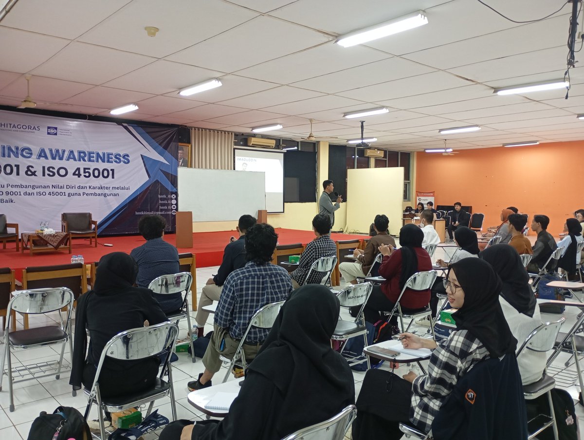 HMTK_ITI's tweet photo. Halo sobat Teknik kimia,

Telah dilaksanakan Training Awareness ISO 9001 &amp; ISO 45001 pada hari Sabtu dan Minggu tanggal 4 dan 5 Mei 2024 di Institut Teknologi Indonesia.

#iso9001 #iso45001 #hmtkselalujaya #teknikkimia #HMTKITI #hmtkjayajayajaya
#institutteknologiindonesia https://t.co/FtlkZ4ufrZ