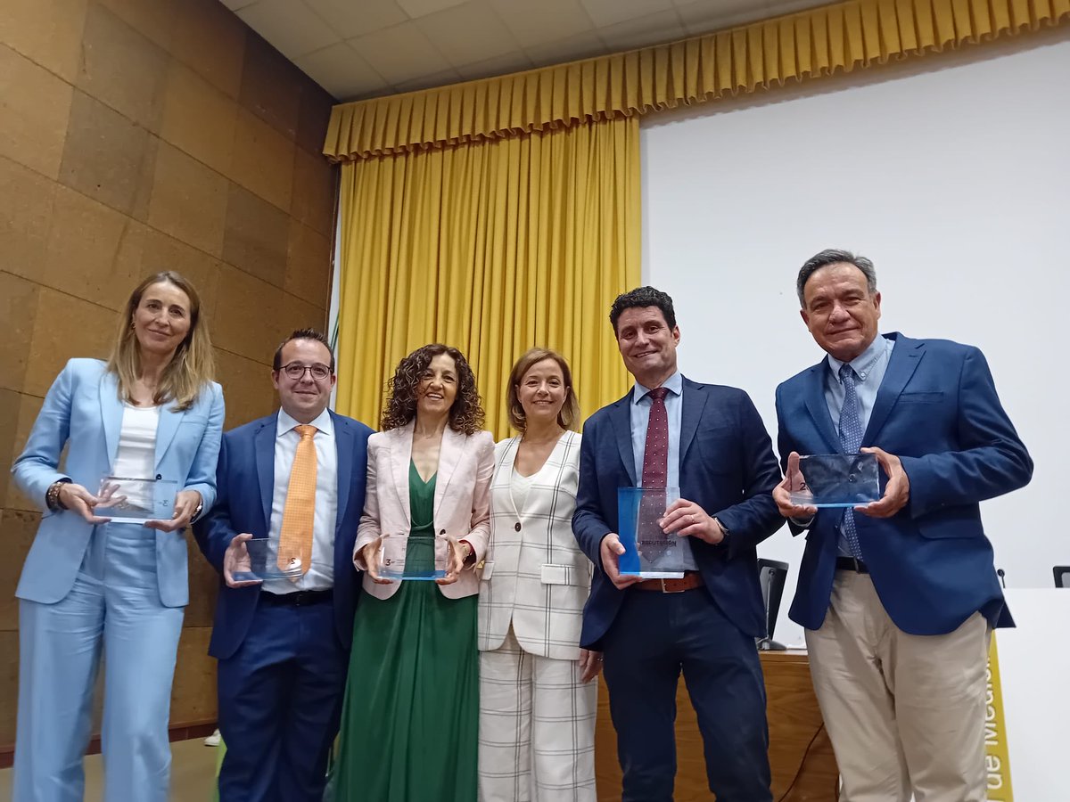 Premios Andalucía del Monitor de Reputación Sanitaria: Ap. Digestivo, Ginecología, Psiquiatría y Urología galardonados, junto al Hospital Clínico San Cecilio, el 19 de España y el 4 de Andalucía. Orgullo de Clínico