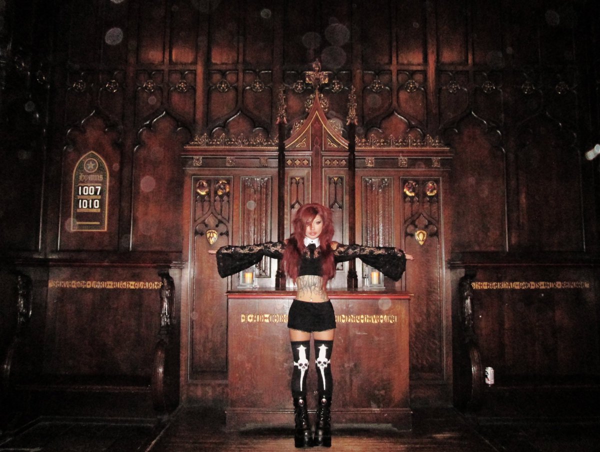 leximunroe's tweet photo. let us pray https://t.co/DRtkiiPtby