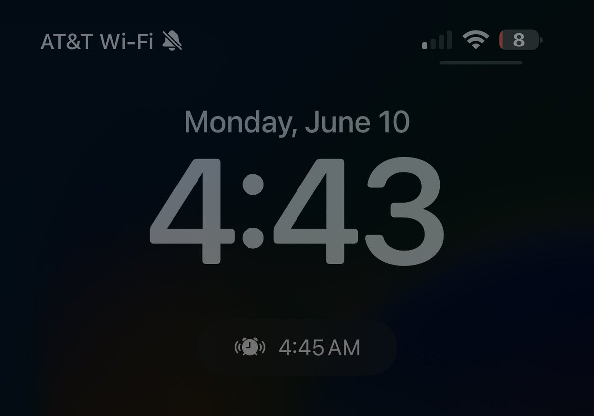 Luke_CRE's tweet image. Does anyone else wake up right before their alarm or am I just nuts? 😂