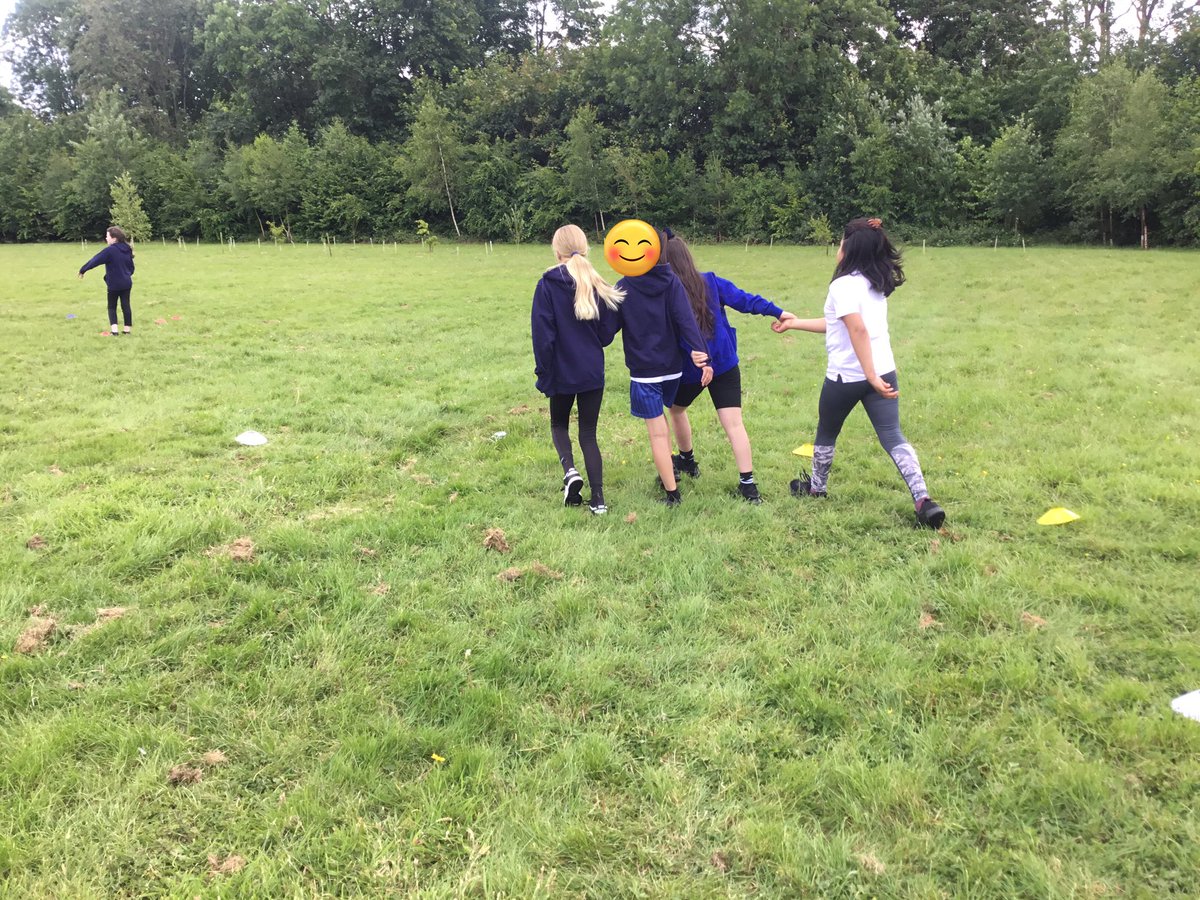 GorsewoodPrimar's tweet photo. Year 5 have been developing their team building, communication and relay skills in #GorsewoodPE #60active https://t.co/0KeeUjHDHX