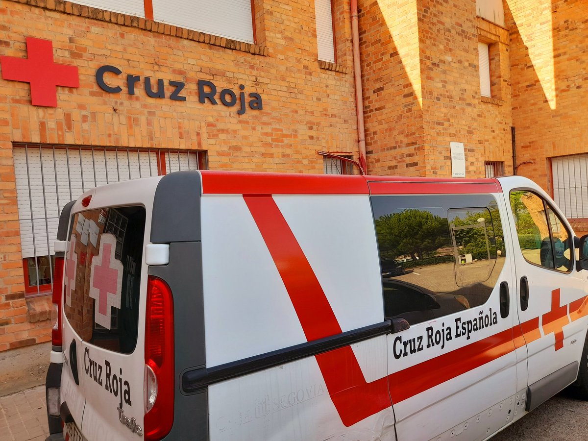 En colaboración con <a href="/112cyl/">112 Castilla y León</a>, bomberos, <a href="/guardiacivil/">Guardia Civil</a>, <a href="/policia/">Policía Nacional</a>, <a href="/proteccioncivil/">Protección Civil</a>, Sacyl - 112, hemos activado el ERBE de #Segovia, para la búsqueda de un varón de 88 años desaparecido.