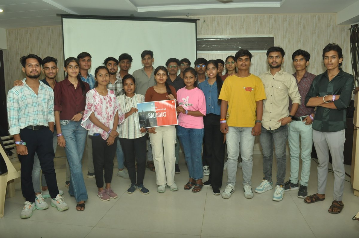 mishaldotrs's tweet photo. 🙌Hosted  my 1st ever @solana Ecosystem Call at Balaghat🎉, and it was an absolutely phenomenal 🫡event!
Special heartfelt tnx to @SuperteamDAO, @SuperteamIN,  @chrisdotsol. This wouldn't have been possible without your incredible support❤️‍🔥. Here are some glimpses of the event🥂. https://t.co/KmJA6oKpKf