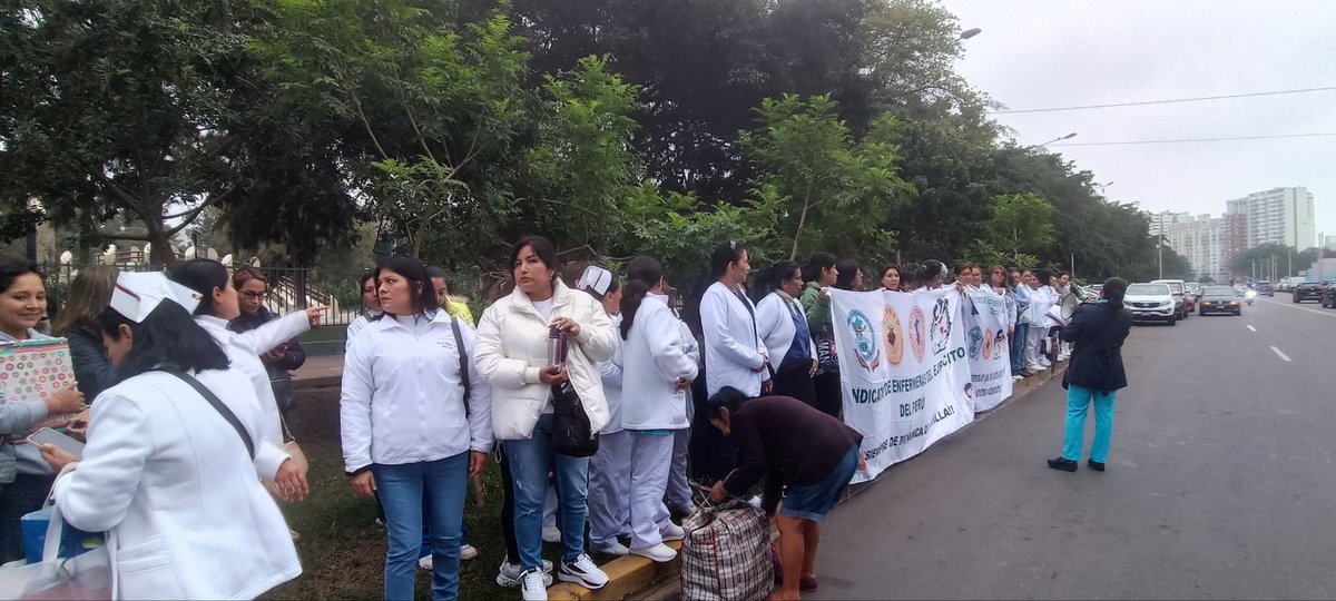 🔴 ÚLTIMO | El Sindicato del ejército inicia la Huelga Nacional <a href="/MindefPeru/">Mindef Perú</a> <a href="/presidenciaperu/">Presidencia del Perú 🇵🇪</a> <a href="/ilo/">International Labour Organization</a> <a href="/FidelBuitronP/">Fidel Buitron Espinoza</a> <a href="/FuerzaSindicalP/">Russell NGonzales 🇵🇪</a> <a href="/congresoperu/">Congreso del Perú 🇵🇪</a>