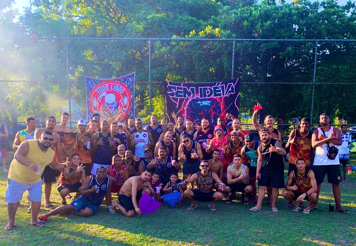 semideiacg's tweet photo. Ainda sobre esse domingo de pipa e gelo com os amigos do Atura ou Surta e Tudo lindo! 🍻🪁 https://t.co/RZvMdIsU6O