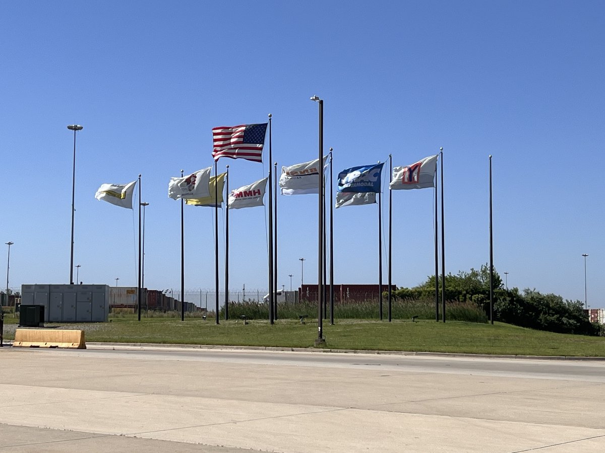 TRAC Intermodal tweet media