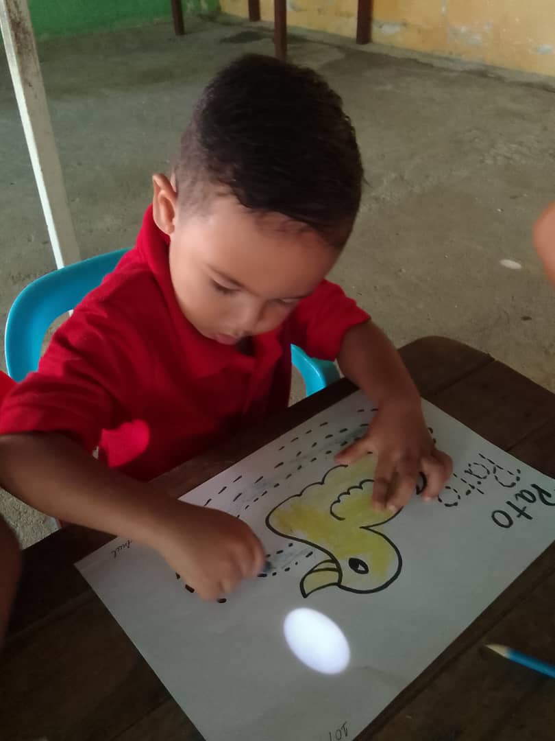 CdceSarare's tweet photo. #10Jun Diferentes estrategias desde el CEI Manuela Sáenz, que contribuyen a la formación pedagógica en nuestros niños y niñas #Sarare #SimonPlanas
#NicoTieneLasRiendas
@NicolasMaduro
@_LaAvanzadora
@MPPEDUCACION
@EleamerAbdala
@cdcelara
@salasimonplanas https://t.co/GBqbICQGpv