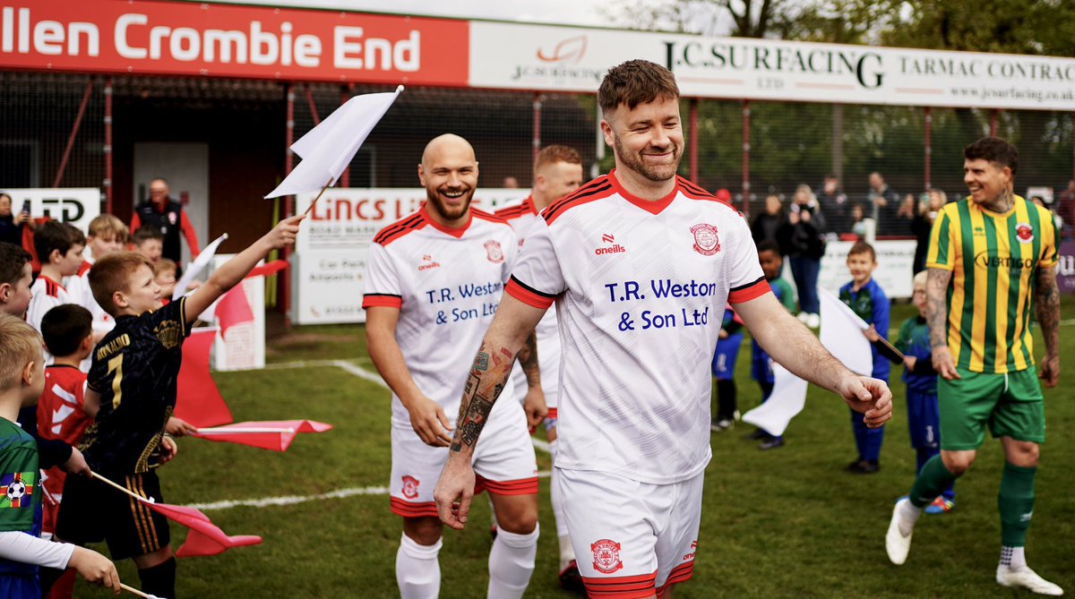 LincSport's tweet photo. 🗞️ LINCOLN UNITED

@FinleyJSmithson covers the results as #TheWhites announce their end of season award winners for both the men’s and women’s teams. 

✍️ MEN: https://t.co/N3nCuElosX 
✍️ WOMEN: https://t.co/P3i9AAKQFi

📸 @edmayesphoto https://t.co/An51pvxV53