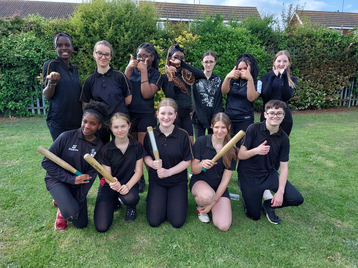 WeaversAcademy's tweet photo. BATTER UP!
Well done to our fantastic girls rounders team at the district rounders competition this week. They smashed it…. Pun intended! 🥎
 #TeamWeavers #PEdepartment #Sport #PhysicalEducation #UTA https://t.co/5mJLZdkvIO