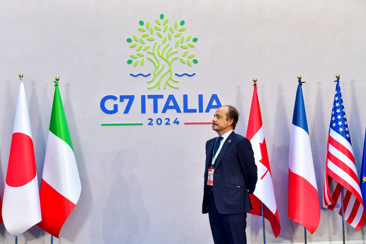I risultati delle #ElezioniEuropee24 hanno destabilizzato gli assetti governativi di molti Paesi #UE.

L’Italia, con il #GovernoMeloni, invece ne esce rafforzata, pronta a svolgere un ruolo da protagonista nel prossimo #G7 che si apre giovedì in Puglia.
