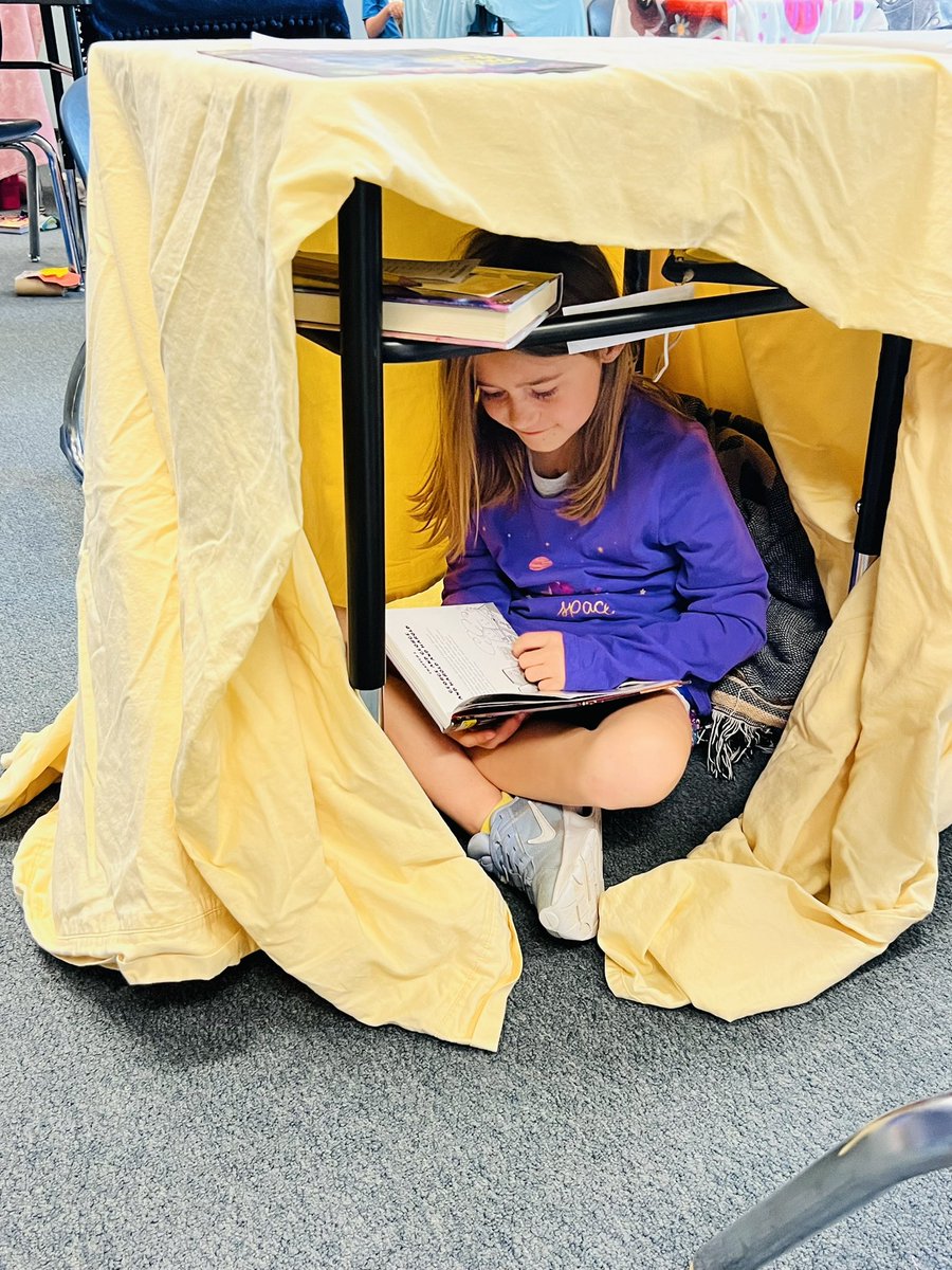LIBERTYSCHOOLS's tweet photo. We have loved seeing you use #LPSCaughtReading to share your summer reading photos. Keep up the good work! #LPSSummer2024 https://t.co/p1ZCC8vKrc
