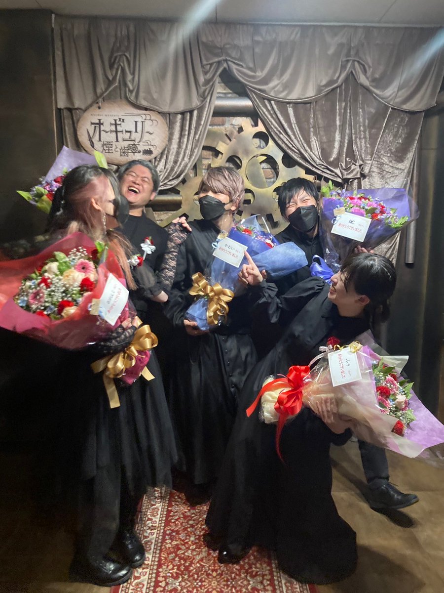 オーギュリー tweet media