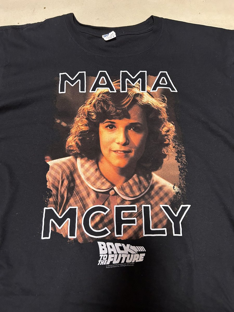 バック・トゥ・ザ・フューチャー」 主人公マーティのママTシャツ 