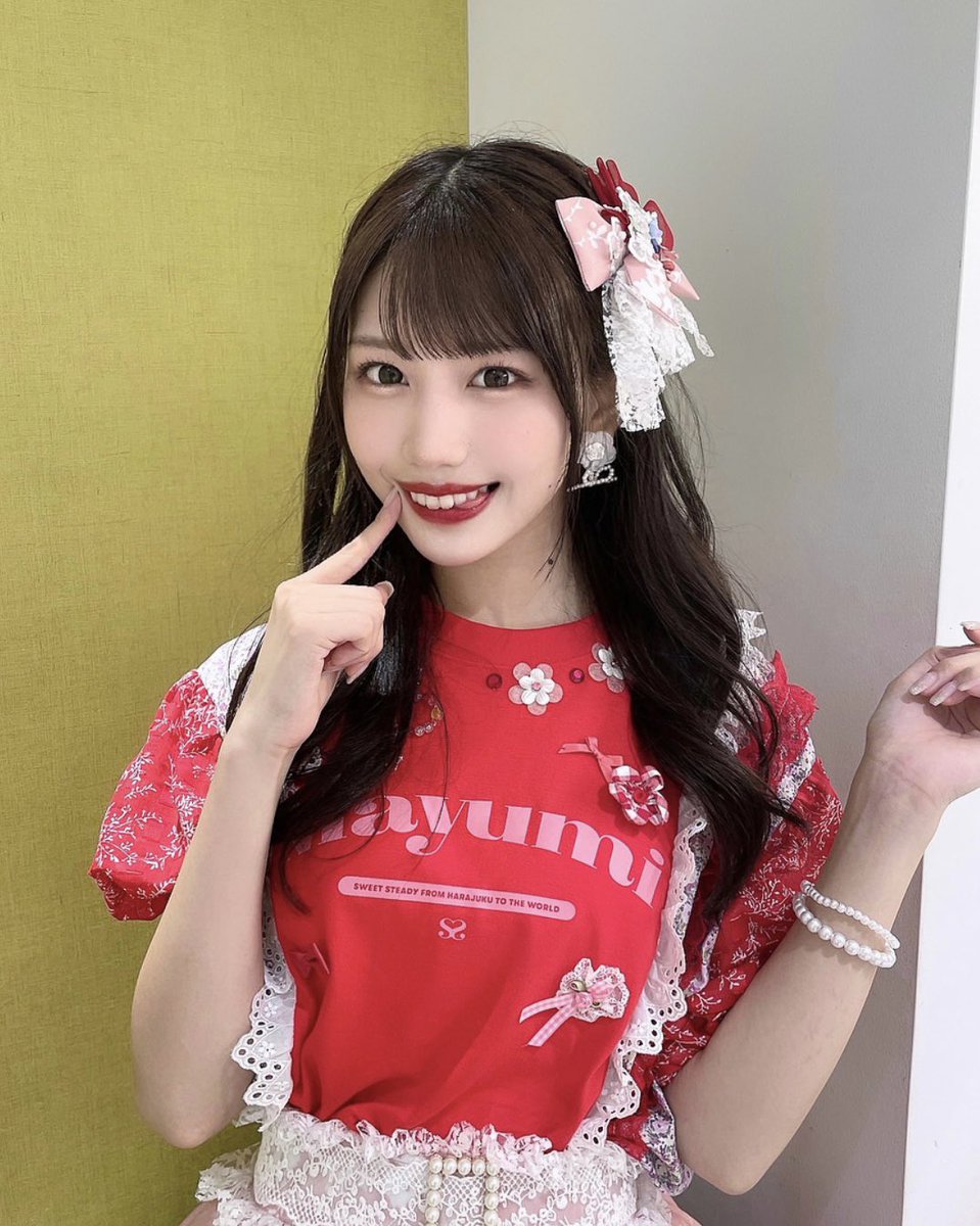 sweet steady すいすて　推しアピ　ユニフォーム　赤　白石まゆみ すいすてユニフォーム𐙚⸝⸝꙳ 刺繍がかわいい❤︎ #すいこれツアー