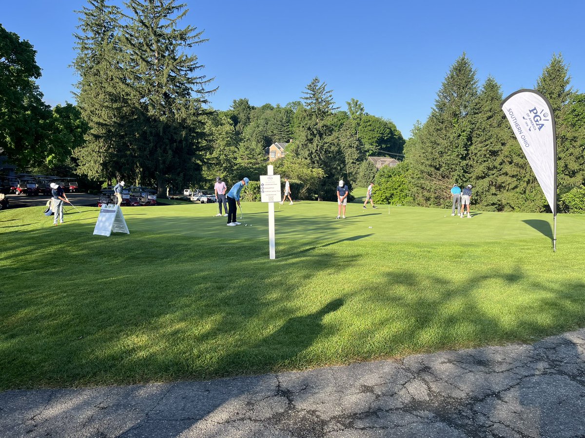 OhioStatePGM's tweet photo. Beautiful morning @DenisonGolfClub. Once again, special thanks to @SouthernOhioPGA for your hospitality and allowing us to be a part of your event!  A lot of great, enthusiastic young golfers participating in this event!  #golf #PGA #Buckeyes https://t.co/GfM7BN2v8s