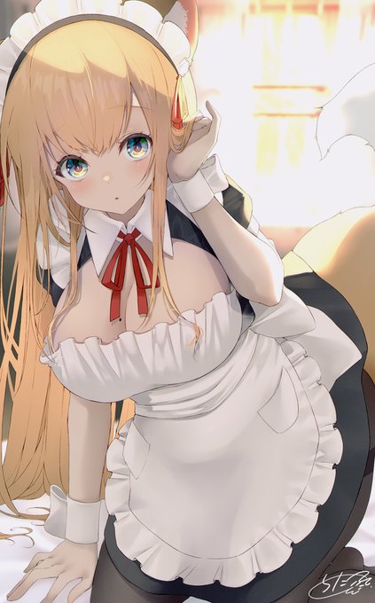 狐メイドちゃん「おはようございます…?」 