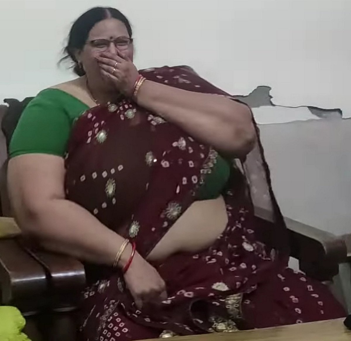 My Unhangdelable mom casual pic