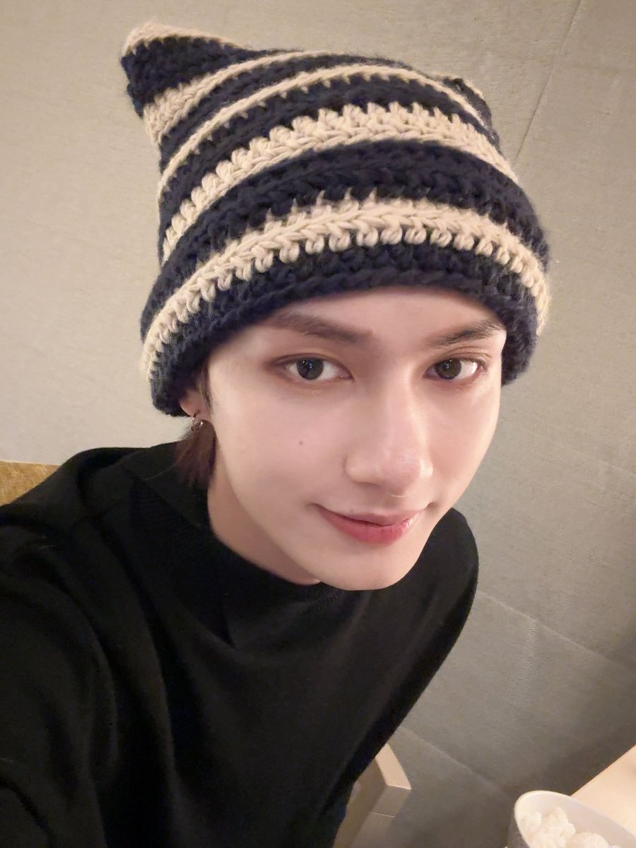 junshuace's tweet photo. melalui cerita singkat ini, aku harap semoga kalian semua bisa menyayangi Jun sama seperti apa yang Joshua lakukan di dalam cerita ini. tolong untuk tetap sayangi dan cintai anak baik ini dengan tulus, ya? 🥹 https://t.co/44SaPvgmXV