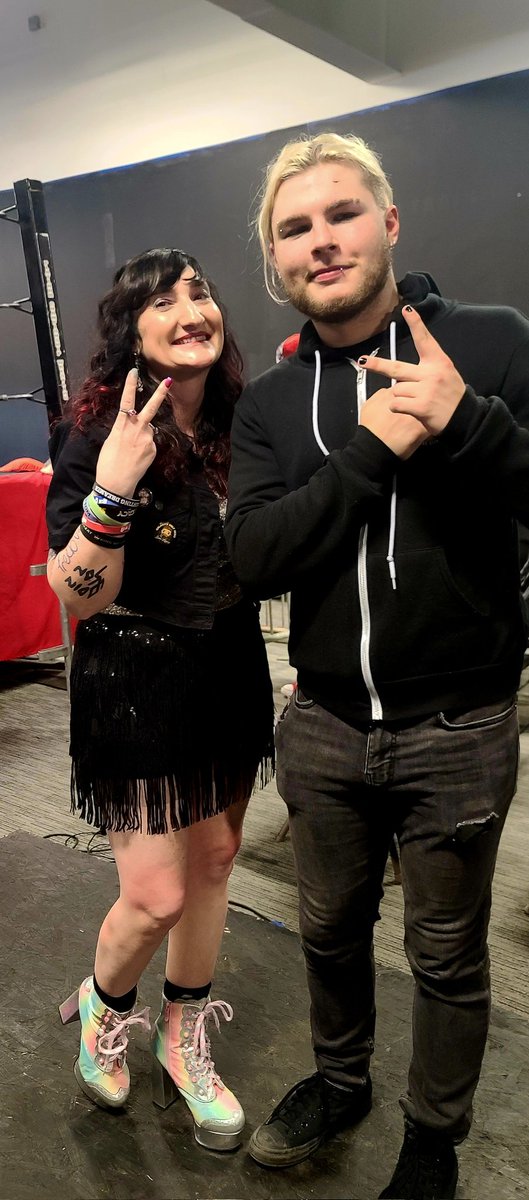 ladygirljules tweet media