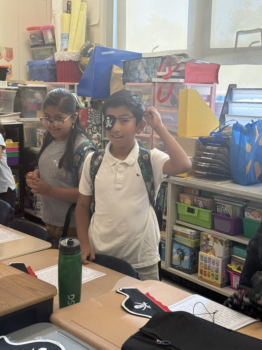 Ms.Trattler tweet media