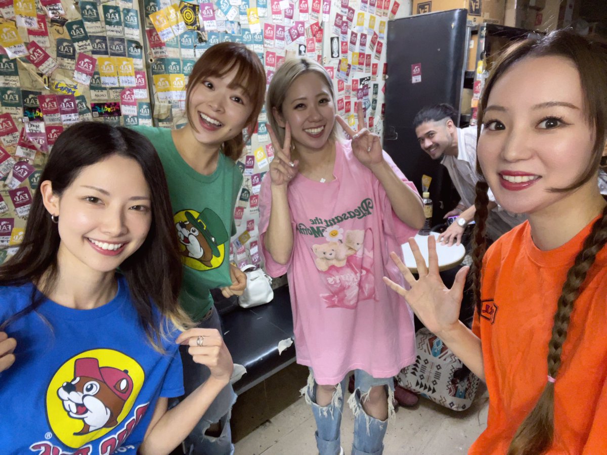 caspa_band's tweet photo. 2024.06.10 @ F.A.D YOKOHAMA
ありがとうございました❤️🔥
桃ドロ「ユナカイト」リリースおめでとう🎉
1.drama
2. is me.
3.ダークナイトシンデレラ
4.The End Of The World
5.オマジナイ
6.歌をうたえば
Next Live⏩07.15(月) @ 渋谷GARRET https://t.co/5v6pWFRzbg