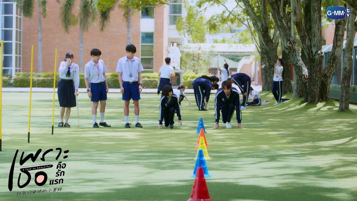 GMMTV's tweet photo. มีโค้ชดีแบบนี้ ต้องชนะแน่นอน😂
@dew_jsu @primiily1_ @Nneo_neos @PentorJrp @emmapanitsara
#ALoveSoBeautifulTHEP3 https://t.co/HILM7KU1m7