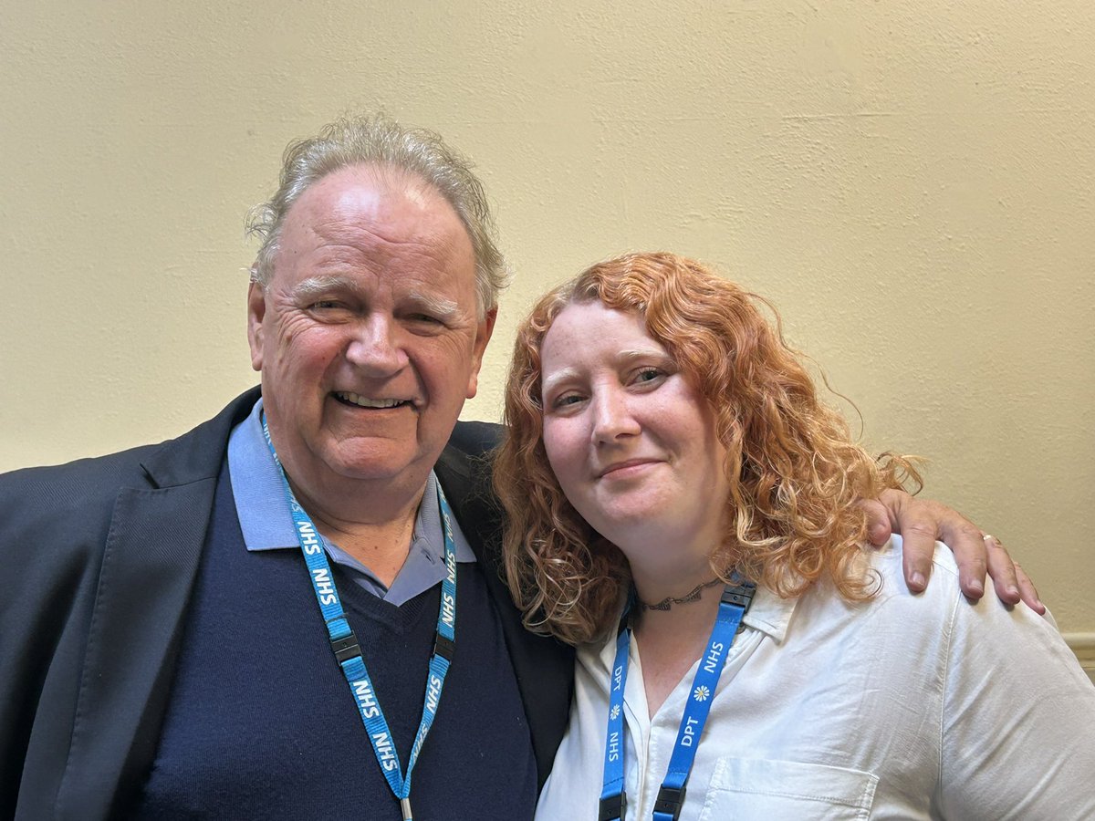PositivePracti1's tweet photo. So good to catch up all be it briefly with the awesome @emclayton6 at @DPT_NHS today #toplady https://t.co/wcdVbCsVmU