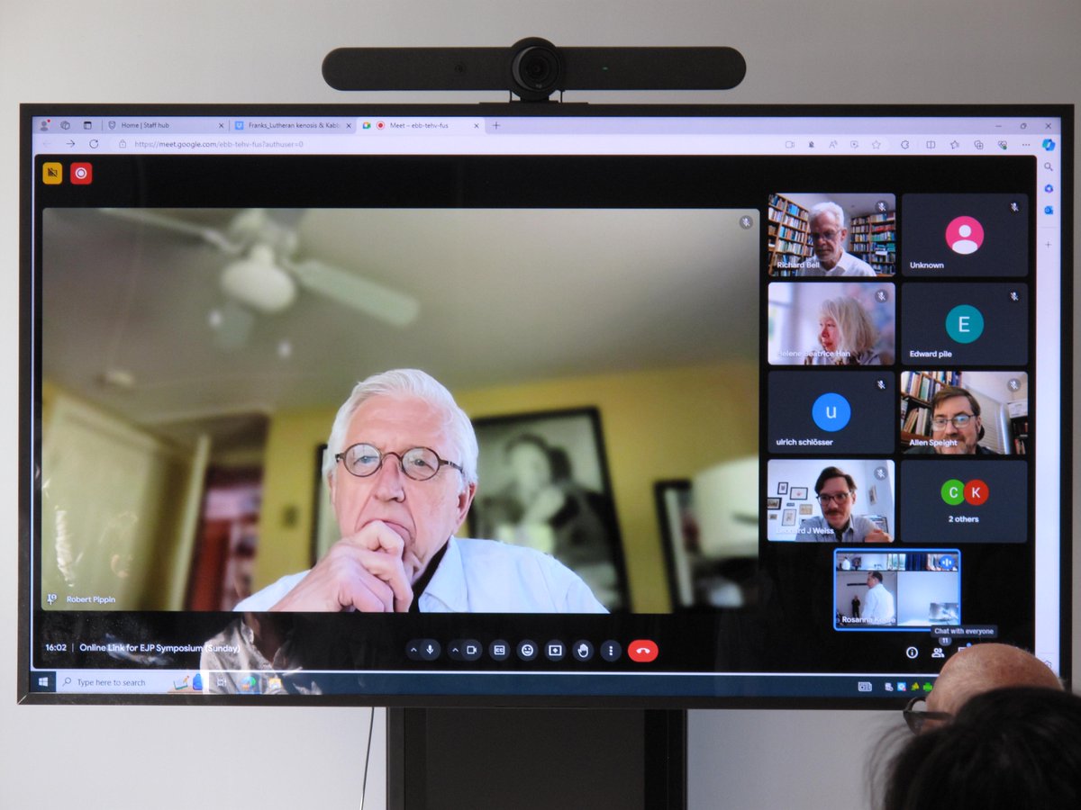 HegelSocietyGB's tweet image. This May, the EJP Symposium on the Work of Robert Stern was held at the #UniversityofSheffield. The event organised by Joe Saunders and Josh Forstenzer was supported by the European Journal of Philosophy, the BSHP, the MIND association, and the #HSGBPhotos by Delphine Choquel