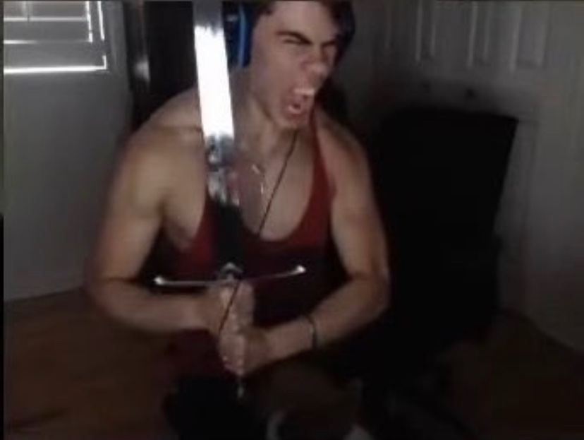 doaenel's tweet image. “Blondes or brunettes?”

A FUCKING WINSTREAKKK