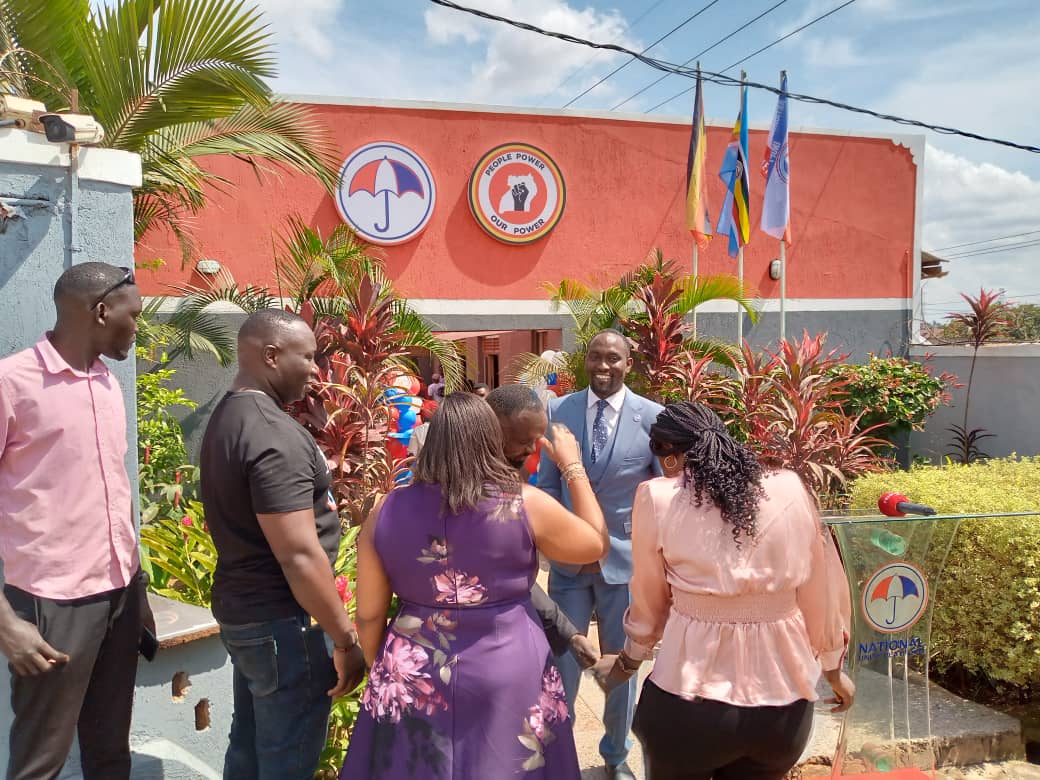 The opposition National Unity Platform has launched its leadership school in Kamwokya, a Kampala suburb. Different classes about leadership are already underway at the newly opened The National Unity Platform School of Leadership.