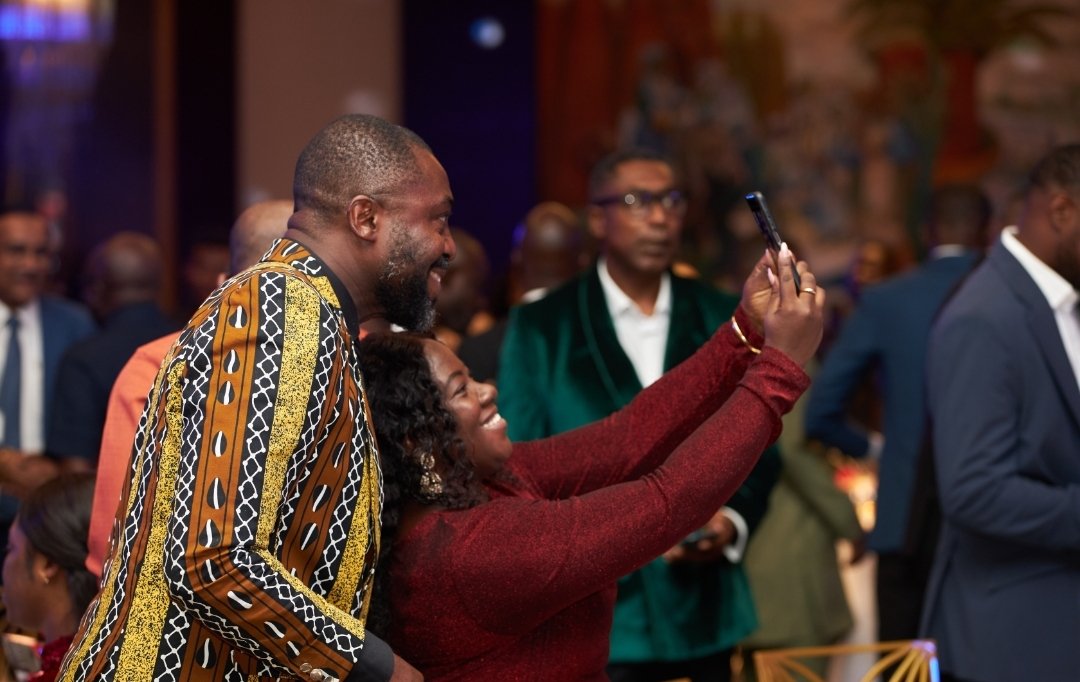 KafuiDey's tweet photo. 9/ By following this guide, you'll be well-equipped to host an awards night like a pro! Ensure a memorable and smooth event for all attendees. Good luck!

#AwardsNightMC
#GITTA2024
 #EventHostingTips https://t.co/GZeVW8v1rV