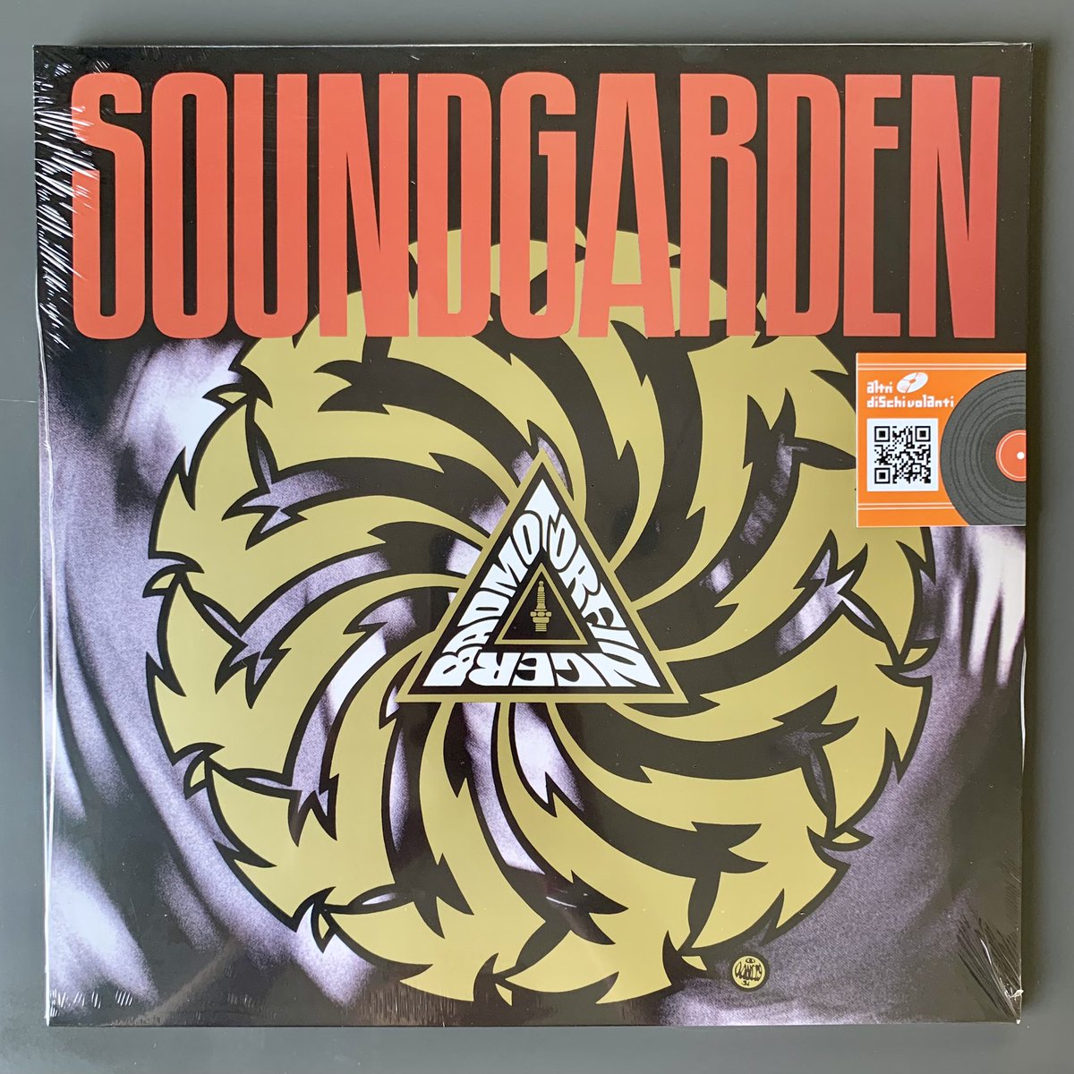 altridischi's tweet photo. Eccolo! È appena arrivato il disco che ha dato uno scossone musicale negli anni ‘90, capolavoro assoluto!

BADMOTORFINGER

Vi aspettiamo!

@Dischivolanti https://t.co/y786JyLi0z