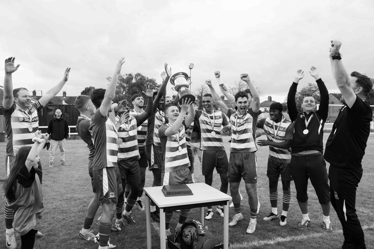 CHARLIE SWINBOURNE JOINS CELTS!

For the @englanddeaffootball League final. 
These are just some of the fantastic photos by @charlieswin_photos I think it’s fair to say that he managed to capture the spirit of our club and understands what we are all about.

💚💚💚💚💚