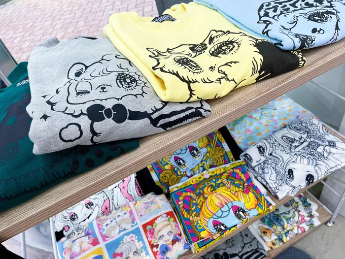 明日6/11からいよいよ個展スタートです13時〜19時までです。よろしくお願いします終日在廊しとりまーす!新作グッズ&amp;過去のグッズもバンバン売ります 