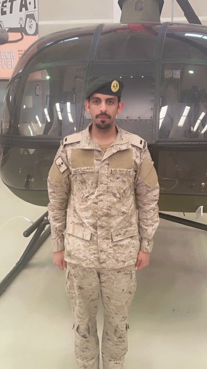 gded3278's tweet photo. نُبارك للأخ والعضيد/عبدالله حسن الحنيني بترقيتة لرتبة رئيس رقباء فنى طيران  ونتمنى له التوفيق والله يجعلها عنوناً له الطاعة وخدمة الدين ثم المليك والوطن https://t.co/OrWHirD0Us