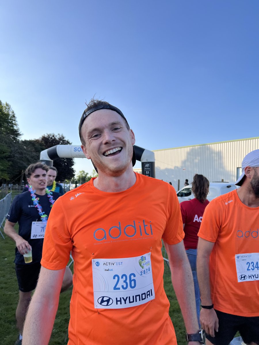 Additi01's tweet photo. /Eco Business Trail

Additi dans les starting-blocks de la 5ème édition de l’Eco Business trail jeudi dernier ! 💪

Mention spéciale à la TEAM ADDITI 1 pour leur 2nd place sur le podium. 🎉

---

#EBT #challenge #equipe #team #cohesion #engagement #ecoresponsable #solidarite https://t.co/lIKAzF5mzb