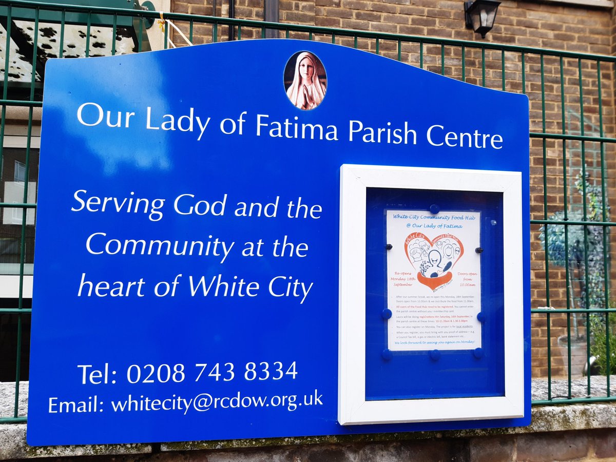 CaritasWestm's tweet photo. Good #MondayMorning to you all! Today there's a #BigHelpOut happening @olofcwc's community food hub: #volunteers from @JVN_org_uk @catholicEW @CSANonline @EvangelisationW AND @CaritasVS, all keen to #LendAHand &amp; #MakeADifference at today's session! 👍👏 ❤ https://t.co/ZC9iKXwL11
