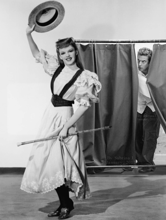 brinatello's tweet photo. Since June 10th is #JudyGarland's birthday, here's an amusing manip I did in January, 2017. Somehow #PeterCapaldi ended up with Judy as she's doing a dance sequence for #MeetMeInStLouis (1944). đ Peter is from rehearsals for #Absurdia (by @brennerphotos). https://t.co/sjCco41caK https://t.co/lJcwuAtIQS