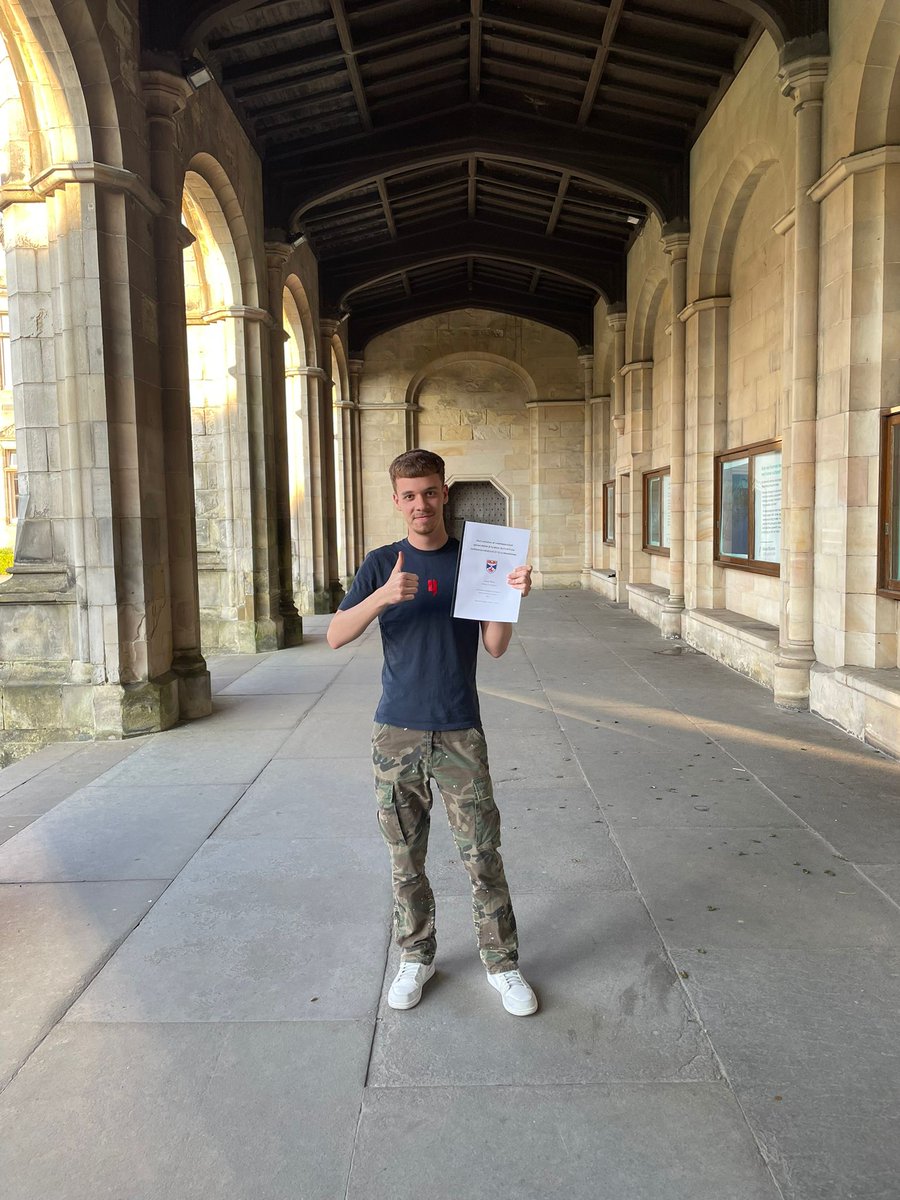 JMW_abc1's tweet photo. @univofstandrews Students, parents, friends and family should enjoy every magical moment. 12 months since George graduated. St Andrews really is a wonderful place which we miss dearly. https://t.co/bdisTrUZmD