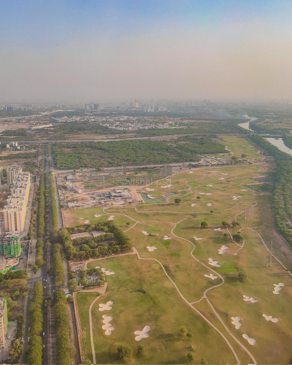 vishal_psd's tweet photo. Dwarka Golf Course, Delhi
26 May 2024
#dwarka #golfcourse #newdelhi

@IndiaInfraHub @IndianTechGuide @TheINIofficial @dronemanYT https://t.co/2bjcKNK8kr