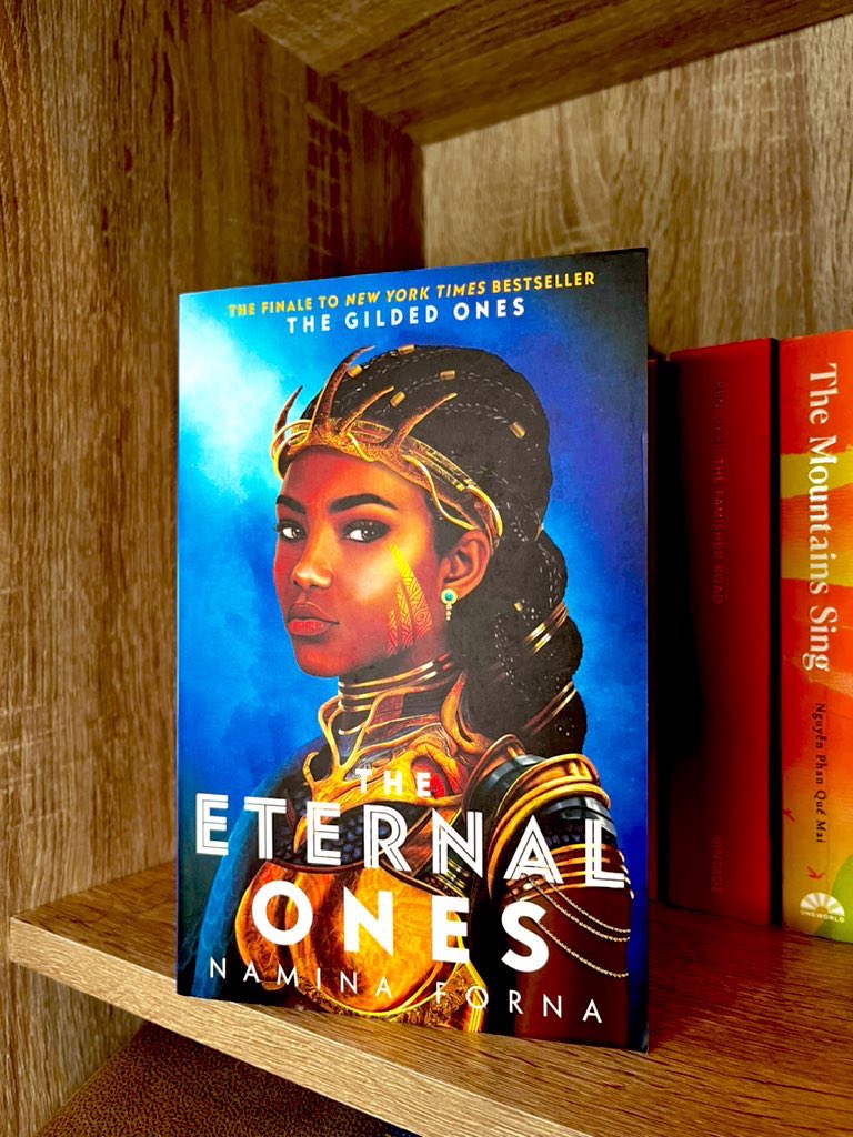 Les Reads and Rambles tweet media