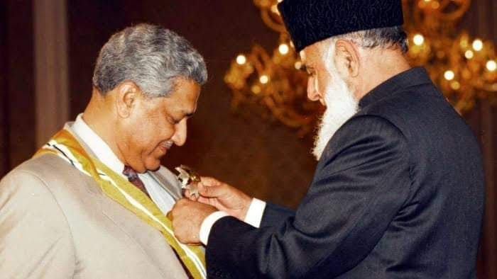 Abdullah88khan's tweet photo. مرنے کے بعد ہی آپکی قدر کر پایا ہے یہ جہاں
جنت الفردوس میں اعلی مقام ملے آپکو ڈاکٹر عبدالقدير خاں❤️

#یوم_تکبیر🇵🇰 https://t.co/yM3D1Ry7xv