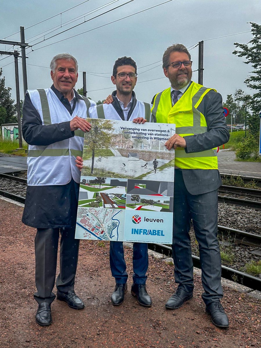 Benoit__Gilson's tweet image. 🤝 @Infrabel_FR et la @stadleuven s'engagent à supprimer et remplacer 4 passages à niveau à #Wijgmaal. Responsables de tragiques accidents, aux conséquences importantes sur le trafic des 🚆, chaque passage à niveau supprimé permet de renforcer la #securite et la #ponctualite 🛤️🕧
